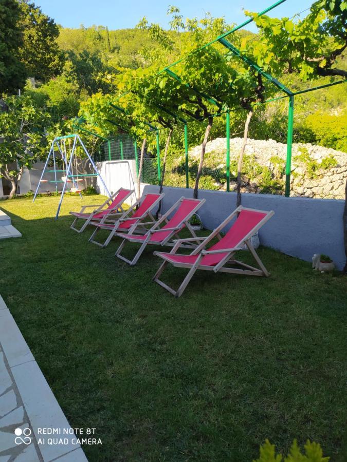 Šestanovac Holiday Home Zezevica - Heated Pool المظهر الخارجي الصورة