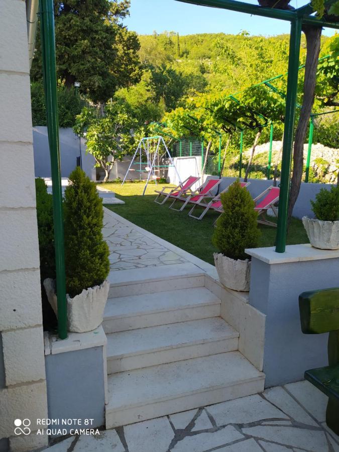 Šestanovac Holiday Home Zezevica - Heated Pool المظهر الخارجي الصورة