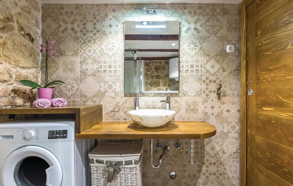 Šestanovac Holiday Home Zezevica - Heated Pool المظهر الخارجي الصورة